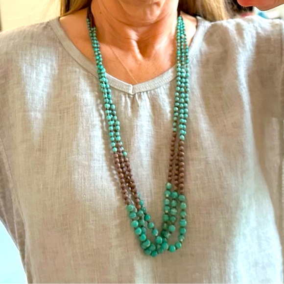 Vintage Jewelry - VTG: FUN Wooden and glass beads for a fun BOHO Bohemian necklace! 30”🔥